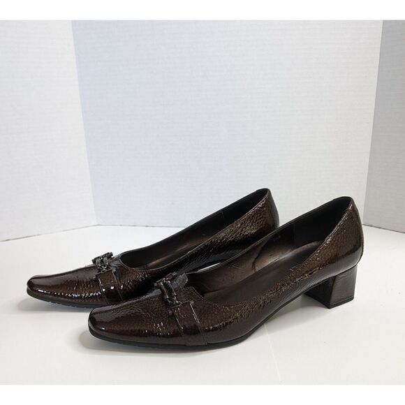 Vaneli Adsila Castagna Metallic Hammered Bronze Patent Leather Horsebit Pump 9.5 - Picture 2 of 8